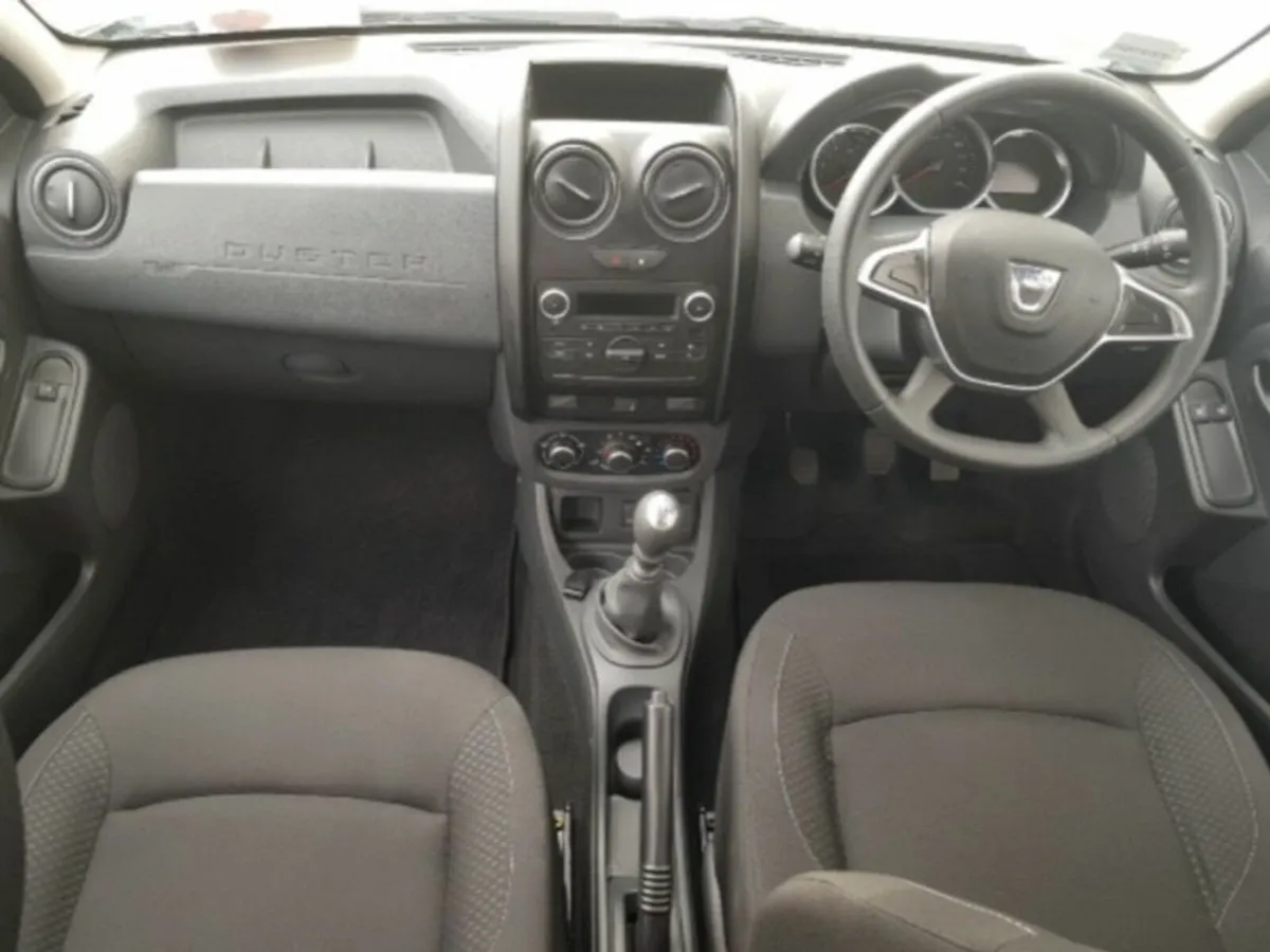 Dacia Duster 1.5 DIESEL - SERVICED / WARRANTY - Image 3