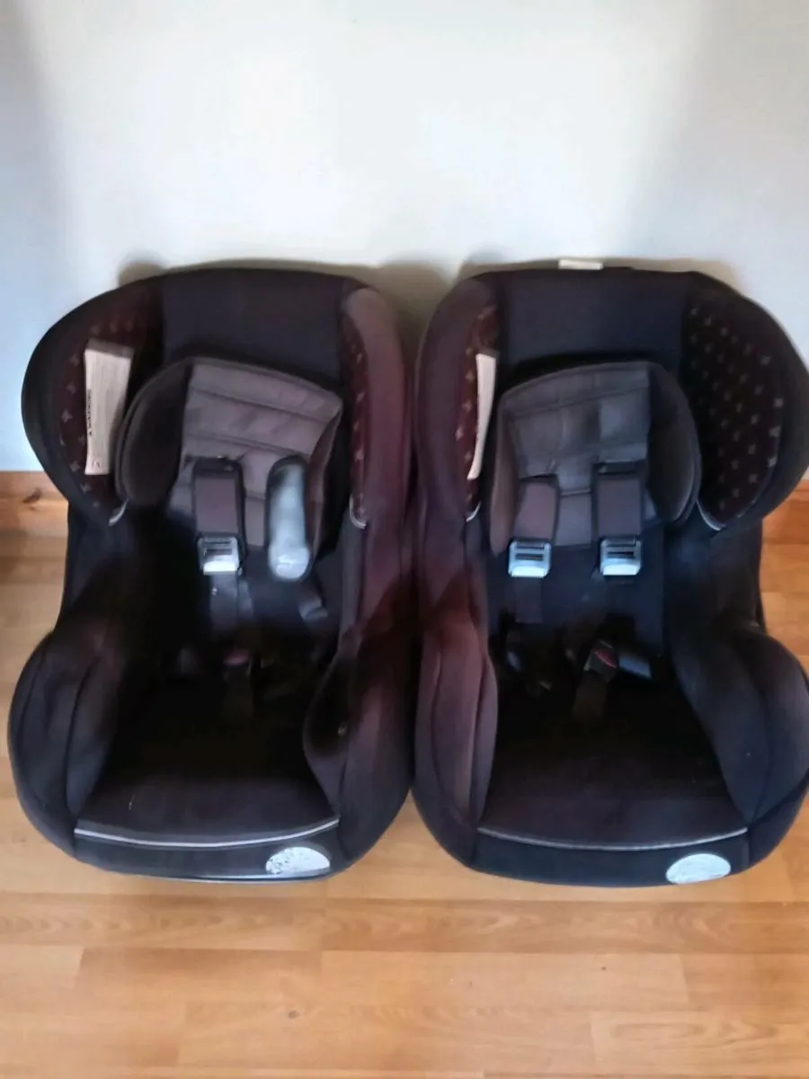 Baby/Kids Car Seats Graco, Maxi Cosi X 2 - Image 2