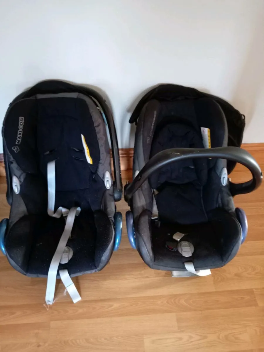 Baby/Kids Car Seats Graco, Maxi Cosi X 2 - Image 3