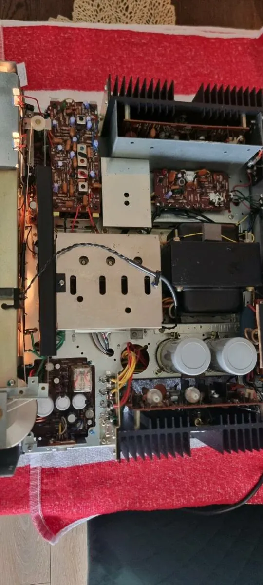 Marantz 2245 - Image 4