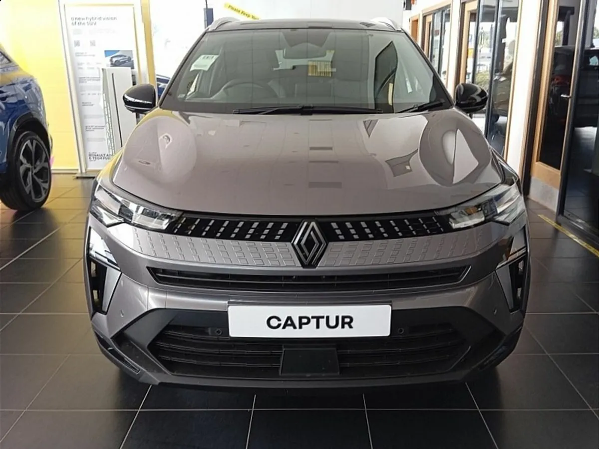 Renault Captur Techno TCE 90 Manual  (PLEASE CALL - Image 3