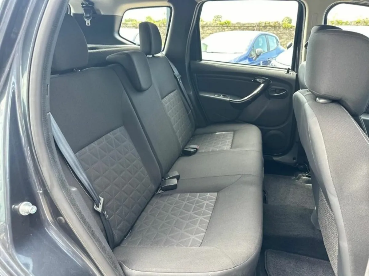 Dacia Duster 1.5 dCi 110 SIGNATURE - Image 4