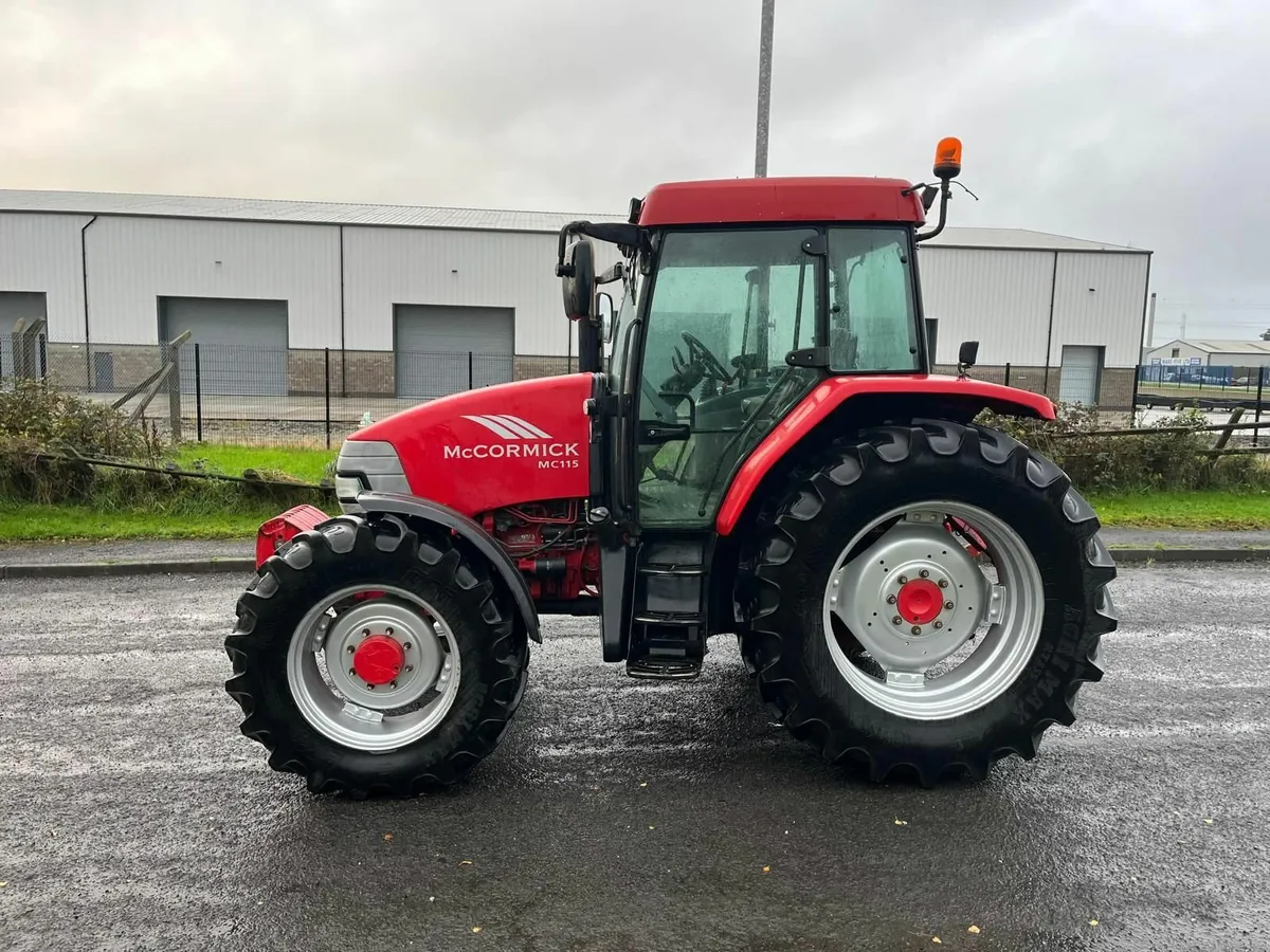 2005 McCormick  MC 115 c/w weights - Image 3