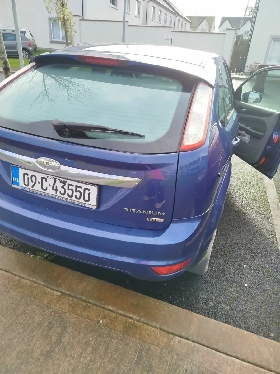 Ford Focus 2009 - Image 1