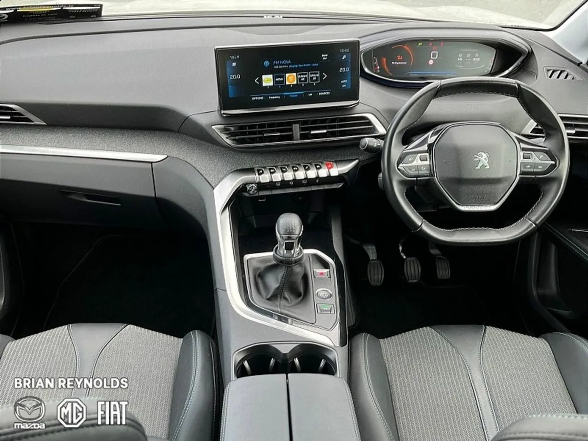 Peugeot 5008 Allure 7 Seater 6MT 130hp - Image 3
