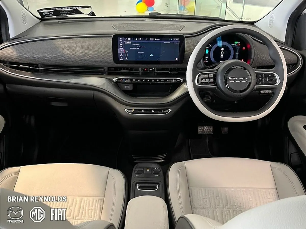 Fiat 500e 500 E LA PRIMA 42KWH 3DR AUTO - Image 3