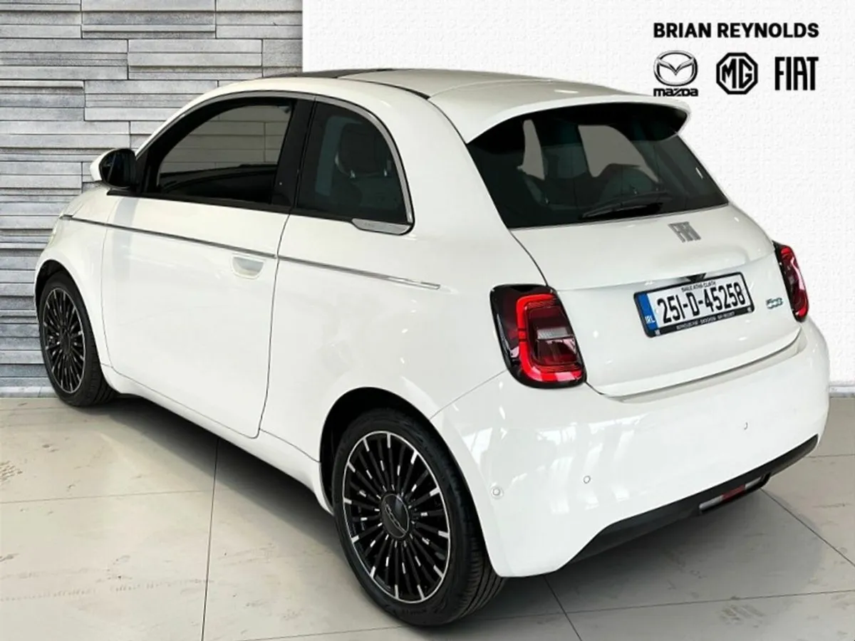 Fiat 500e 500 E LA PRIMA 42KWH 3DR AUTO - Image 4