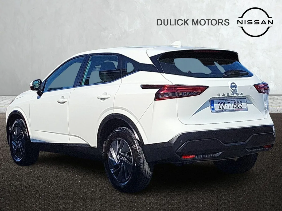 Nissan Qashqai 1.3 PET MILD HYBRID SV - Image 2