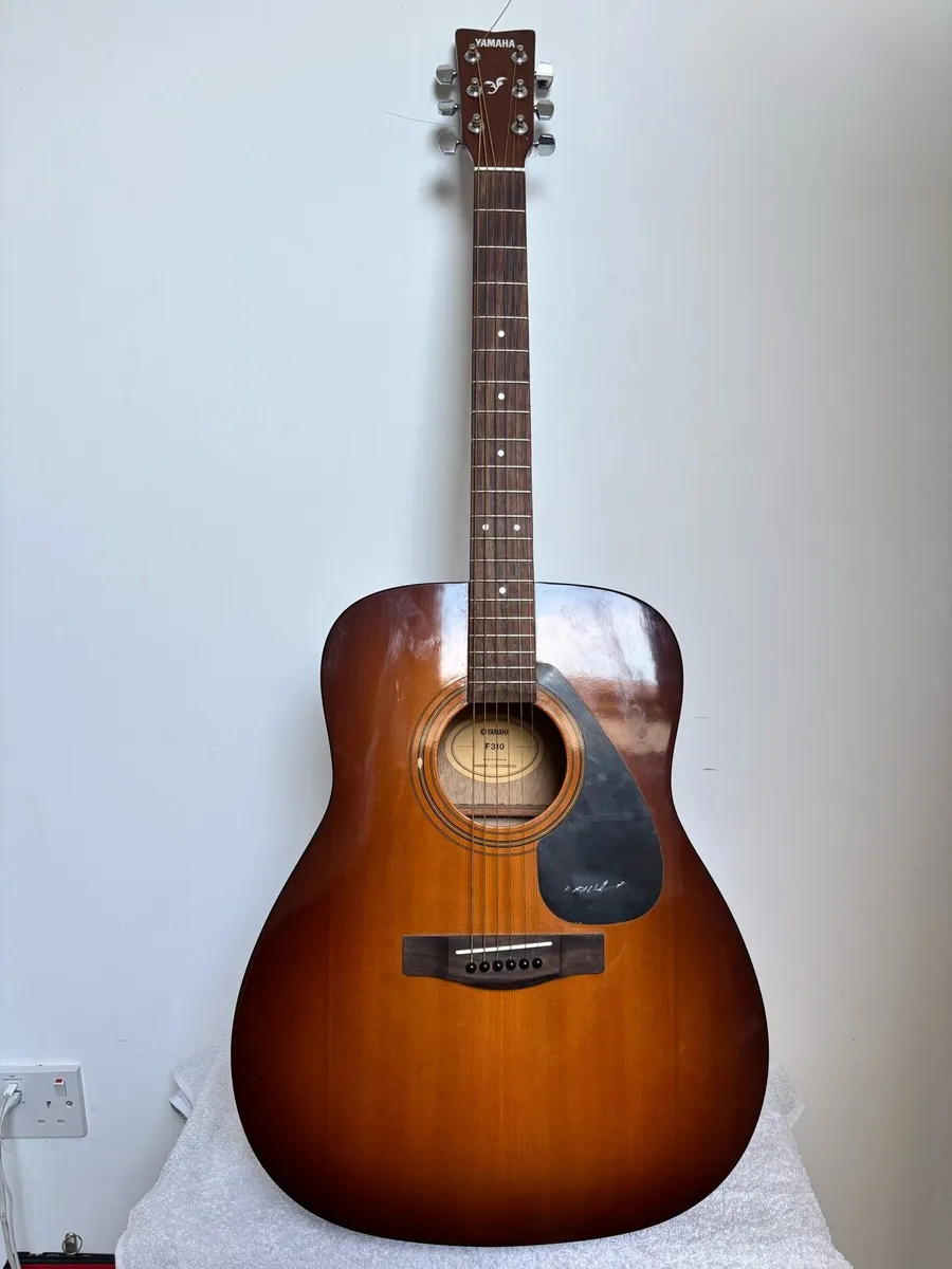 Guitar Yamaha F310 II Acoustic, - Image 1
