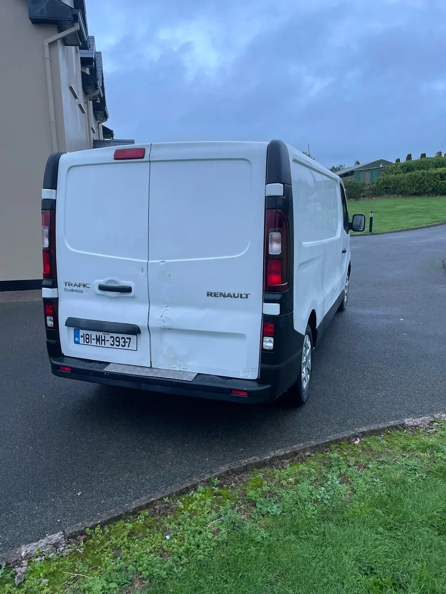 Renault traffic - Image 3