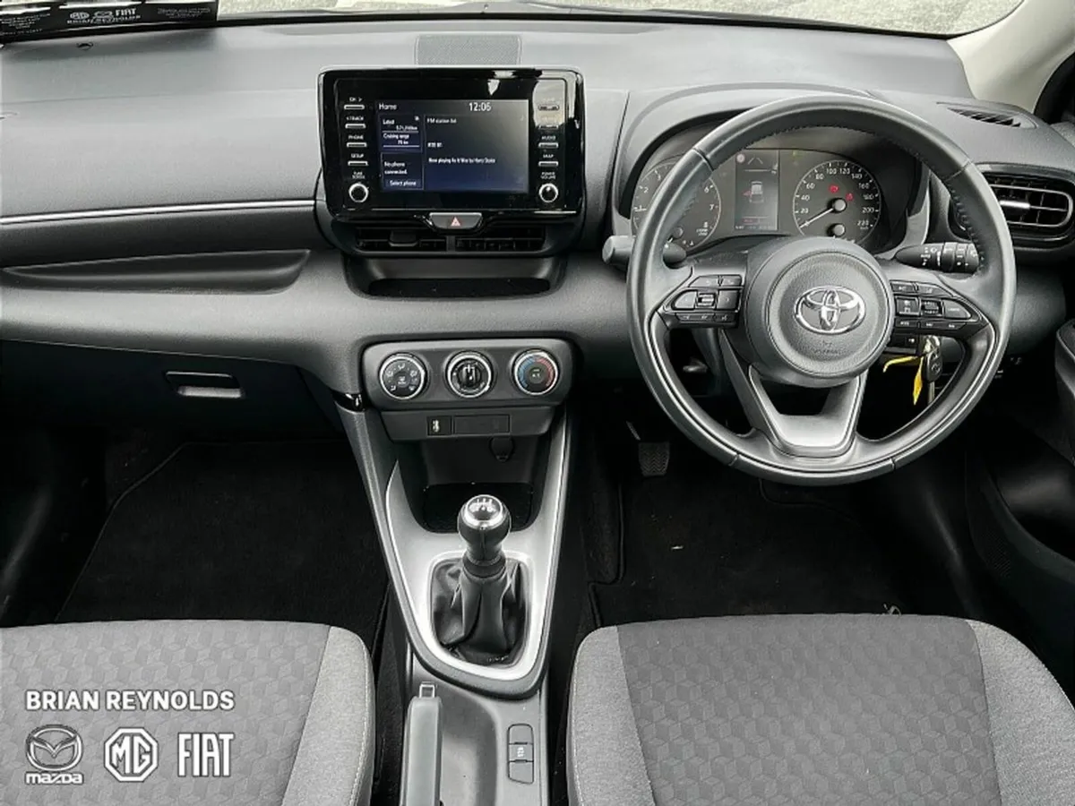 Toyota Yaris 1.0 5Dr Luna - Image 3