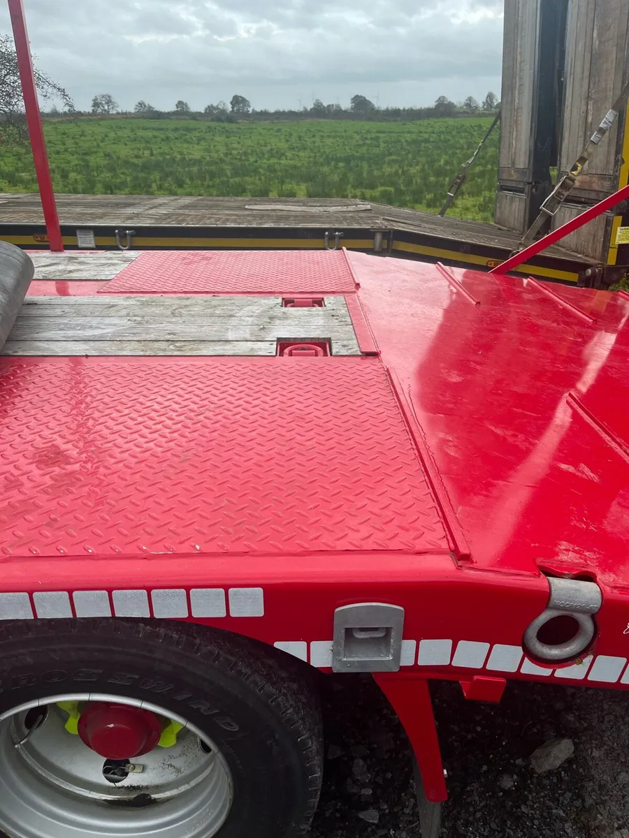 Low loader - Image 3