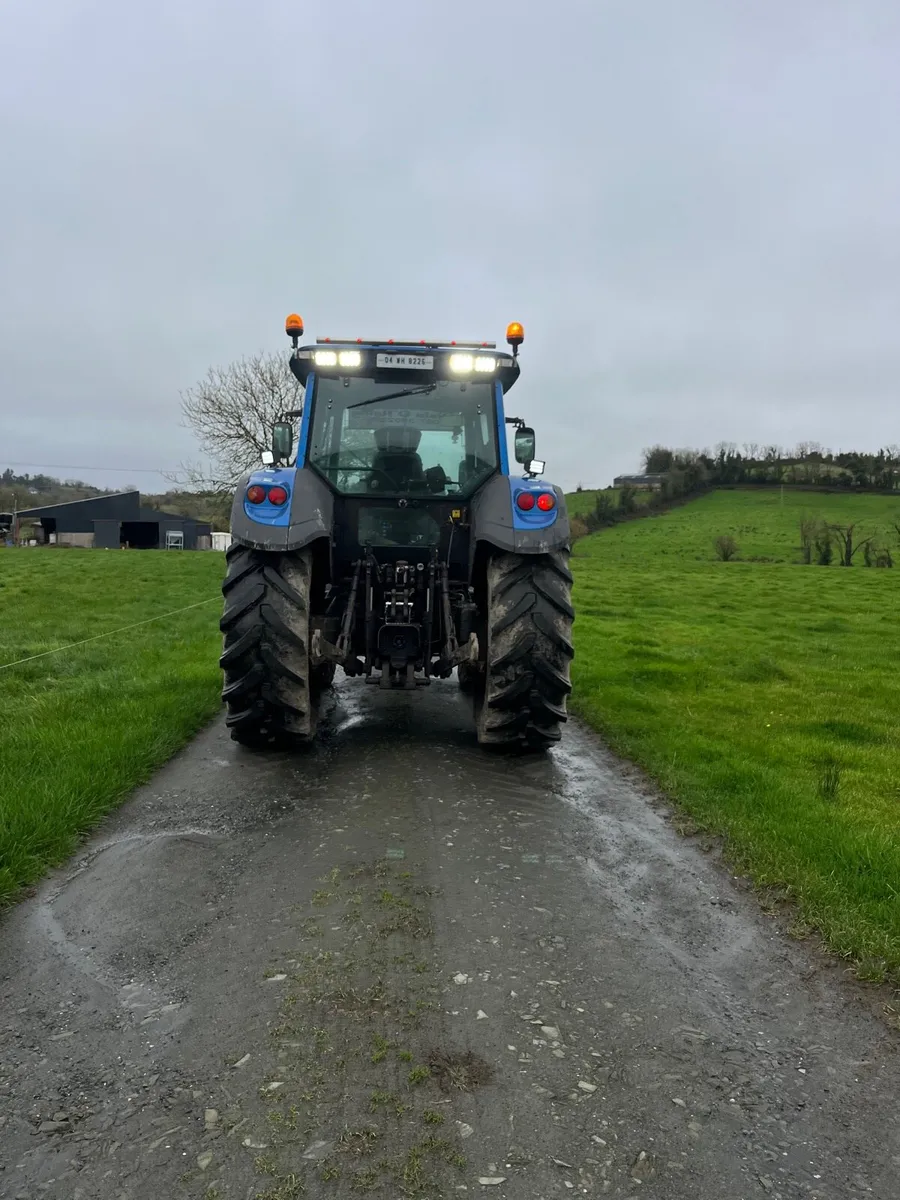 Valtra T130 imaculate - Image 4