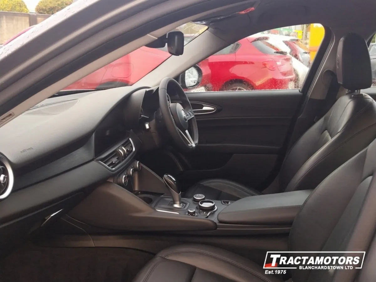 Alfa Romeo Giulia 2.2JTD 150HP SUPER LUXURY 4DR AU - Image 4