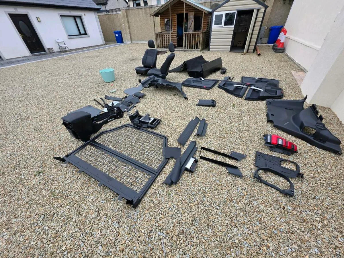 Toyota Land Cruiser  new leather seats - Image 3