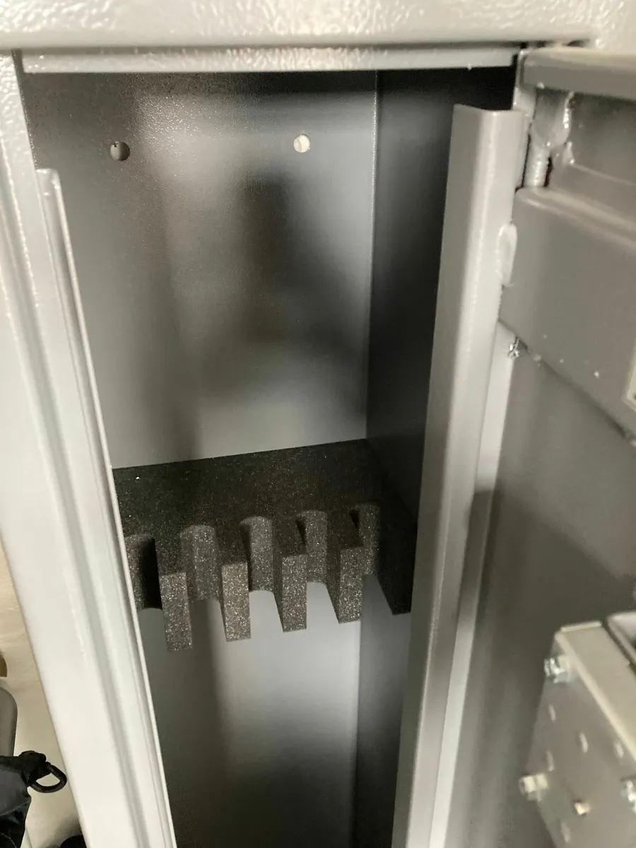 Brattonsound RD5 Sentinel 4/5 Safe - Image 1