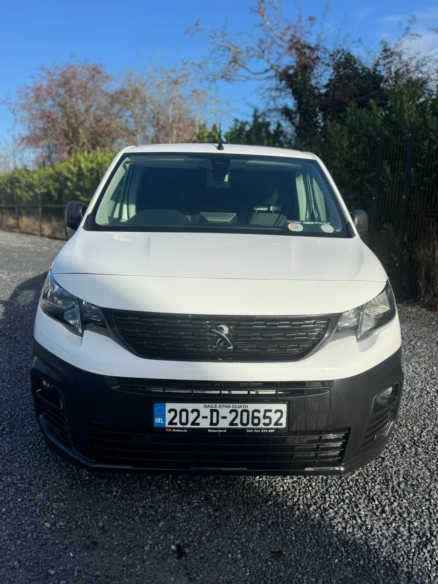 Great spec 3seater finance available - Image 2