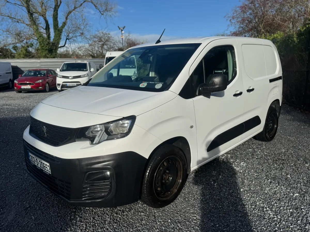 Great spec 3seater finance available - Image 4