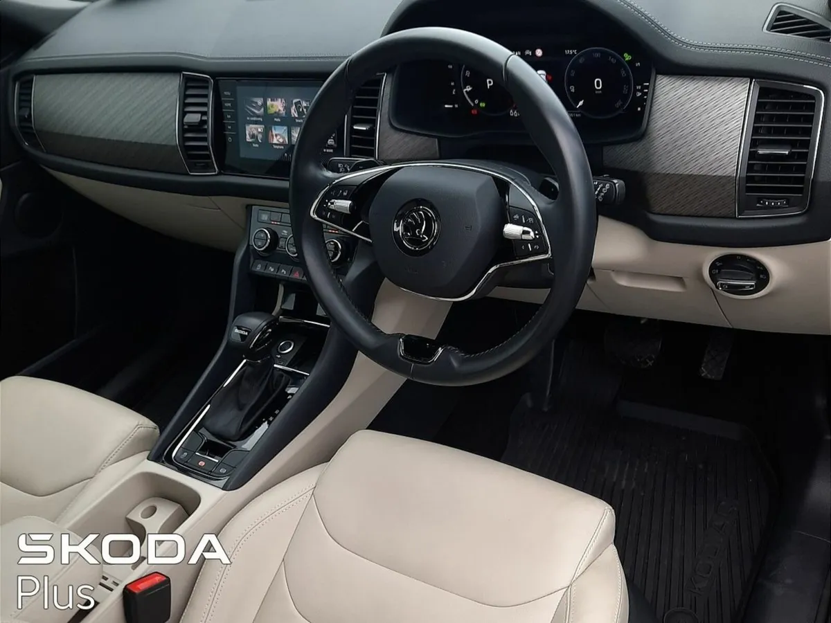 Skoda Kodiaq **BEIGE LEATHER**ELECTRIC BOOT**STYLE - Image 4