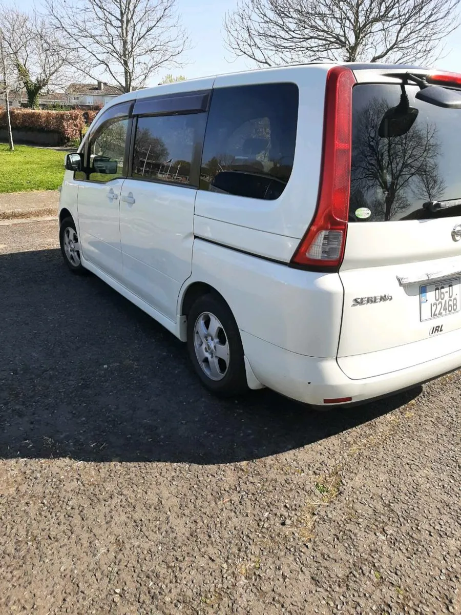 Nissan serena - Image 1