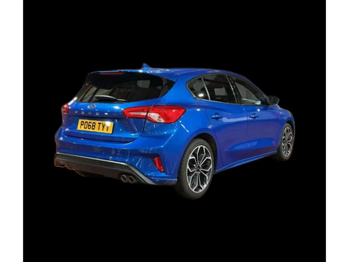 Ford Focus LOW MILES ST-LINE X - Image 4