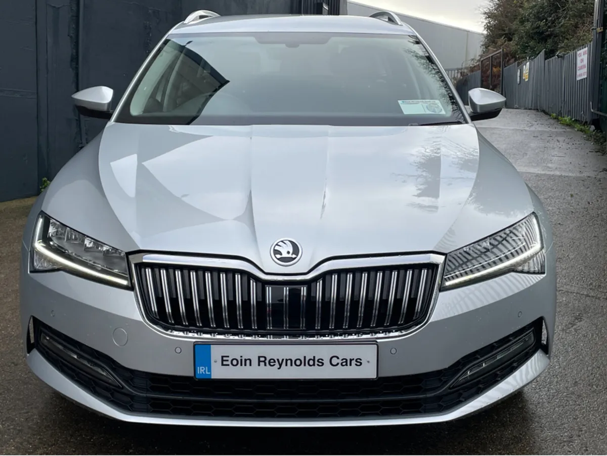 Skoda Superb 2.0 TDI 150HP DSG ESTATE AUTO - Image 3