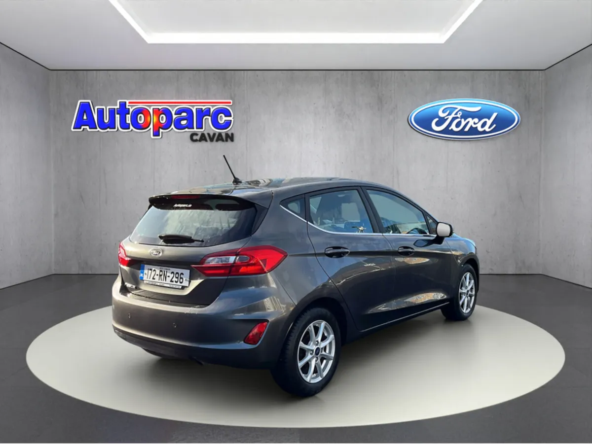 Ford Fiesta TITANIUM 1.1 85PS 5M 4DR - Image 3
