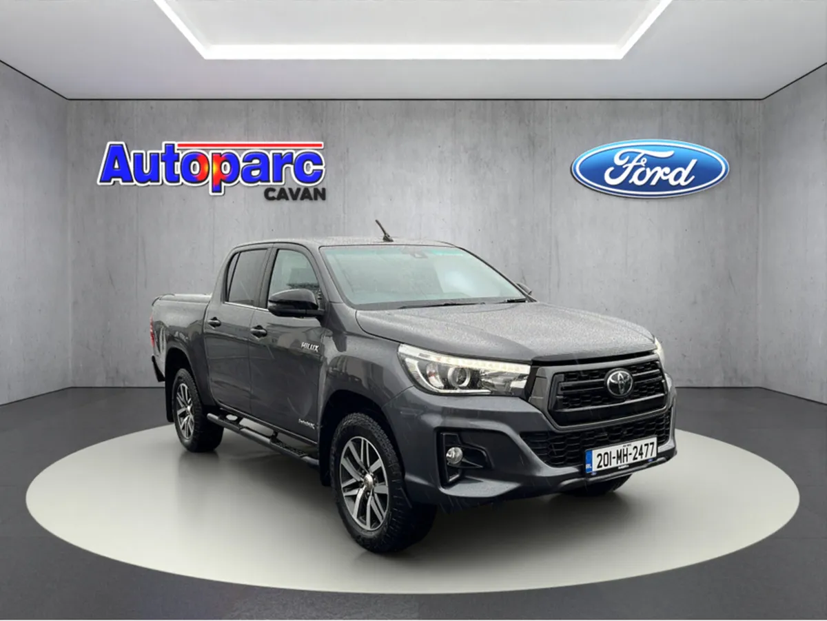 Toyota Hilux INVINCIB X D-4D DCB 4DR AUTO 2.4D4D I - Image 1