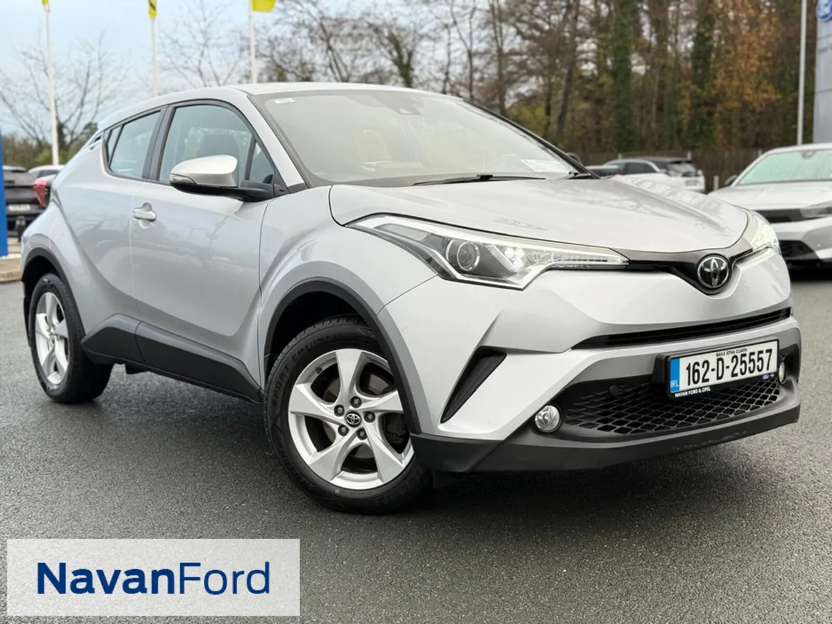Toyota C-HR 1.2T LUNA - Image 1