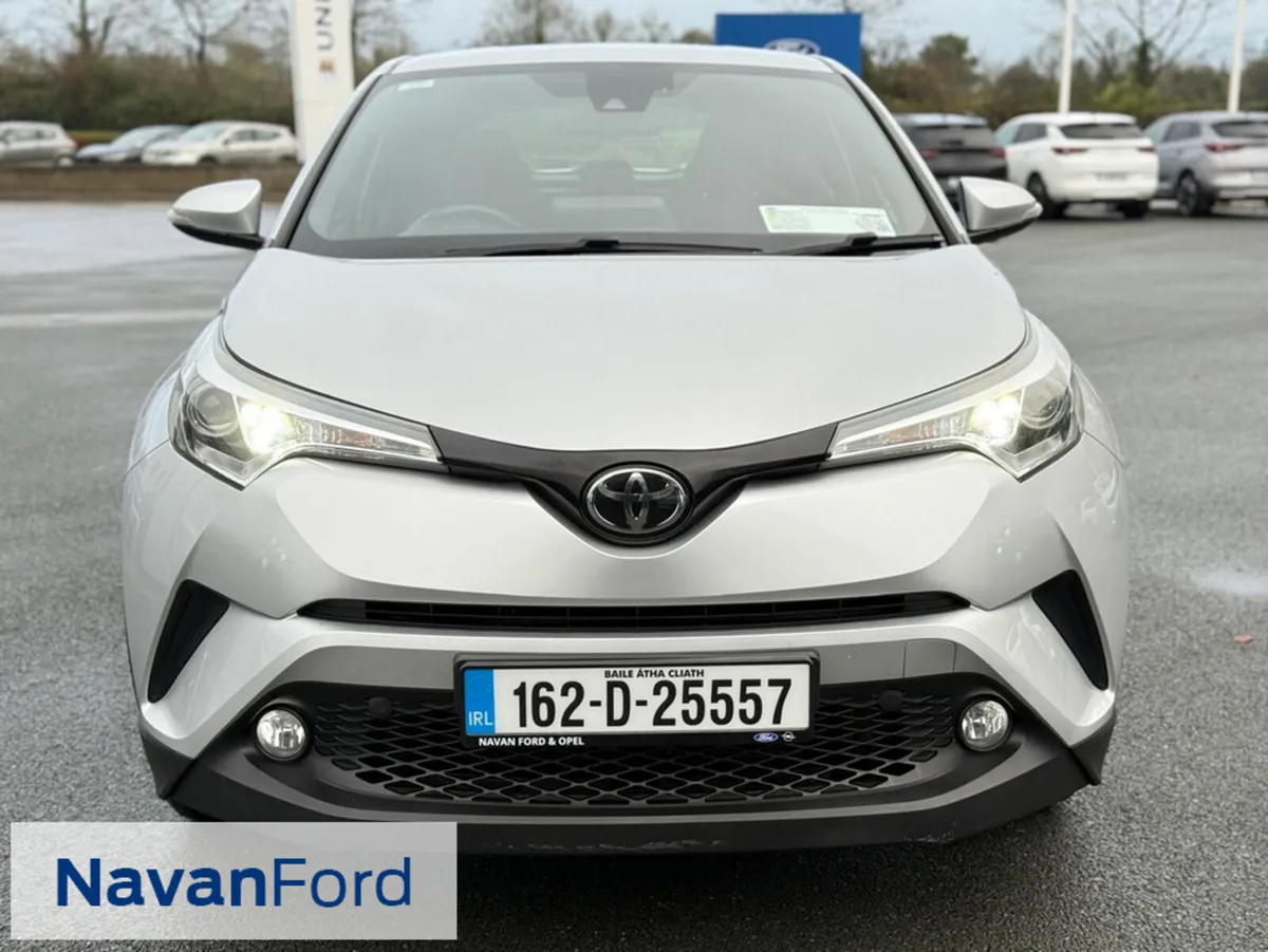 Toyota C-HR 1.2T LUNA - Image 2