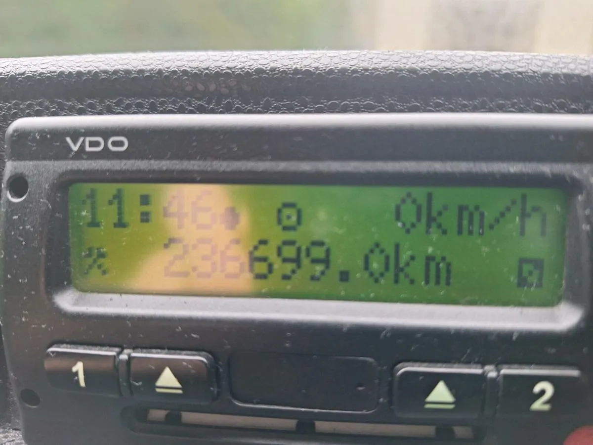 14 Seater Minibus - Image 1