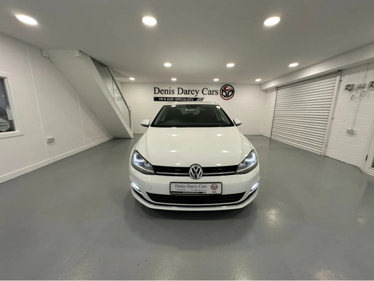 Volkswagen Golf (141) HIGHLINE 1.4TSI DSG LOW KMS - Image 4