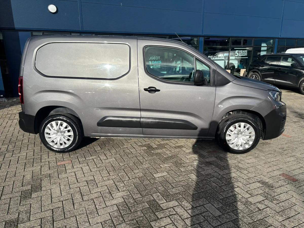 2023 Partner Active + aircon - Image 3