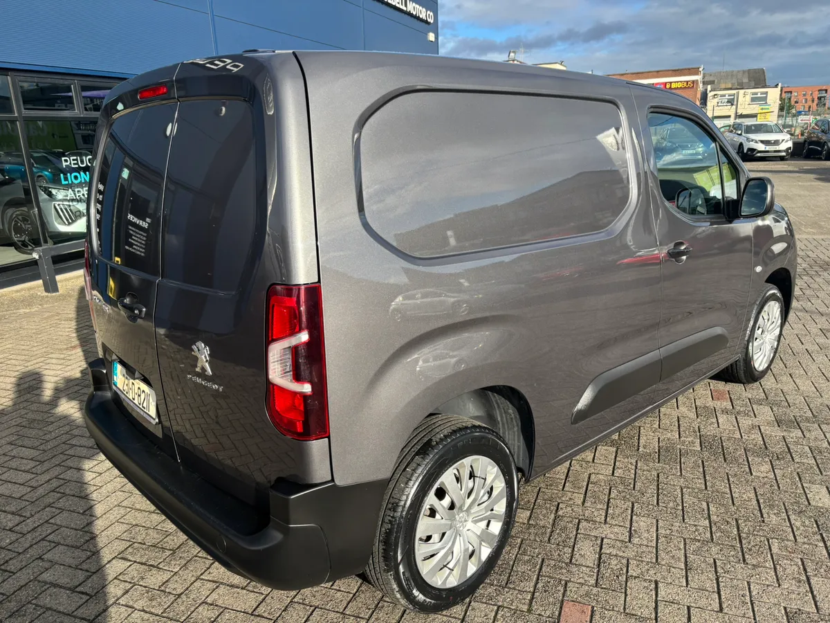 2023 Partner Active + aircon - Image 4