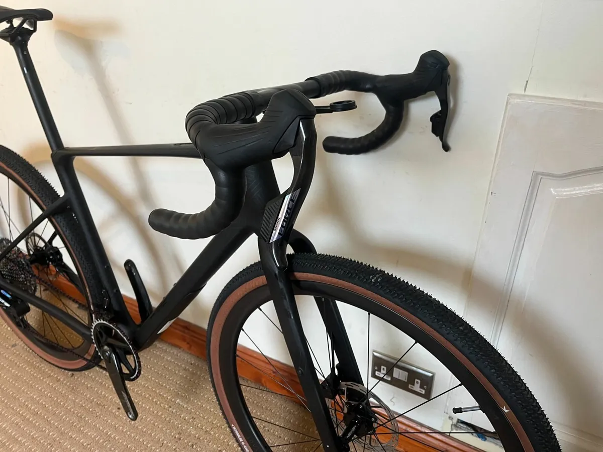 Cube Nuroad C62 EXC - Image 3