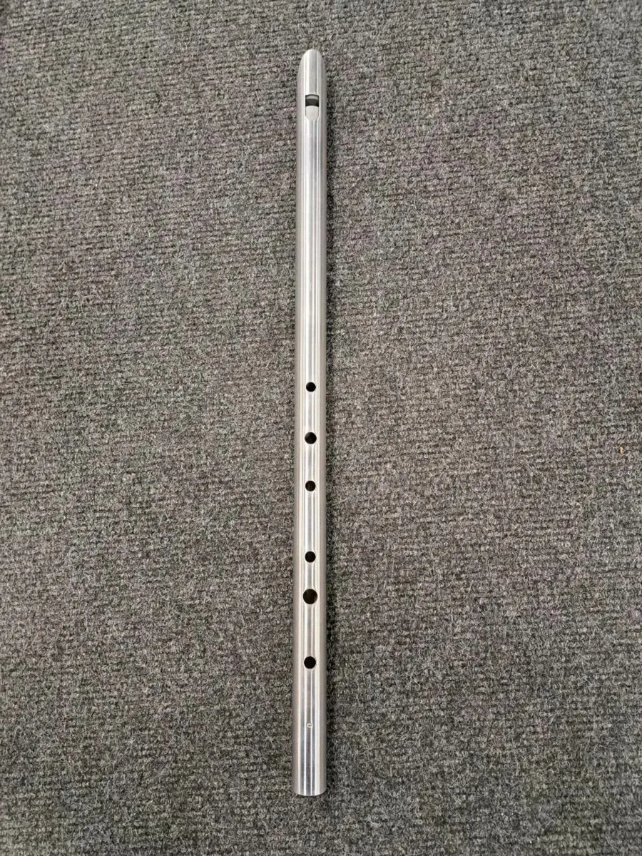 Chieftan V5-D Low Whistle - Image 3