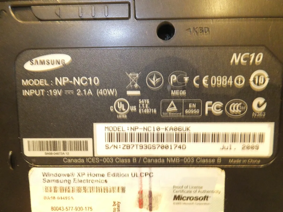 Samsung NC10 mini laptop - Image 4