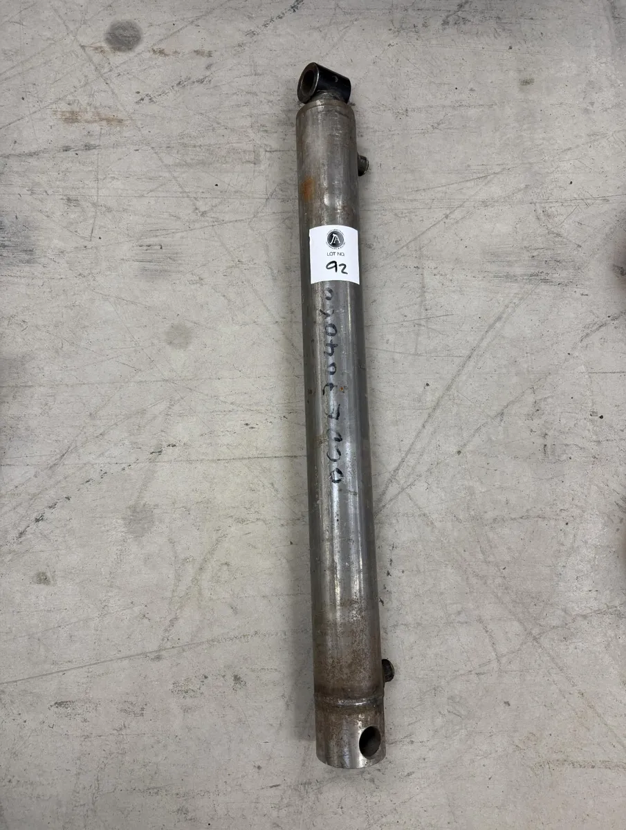 Hydraulic Ram **Online Auction** - Image 1