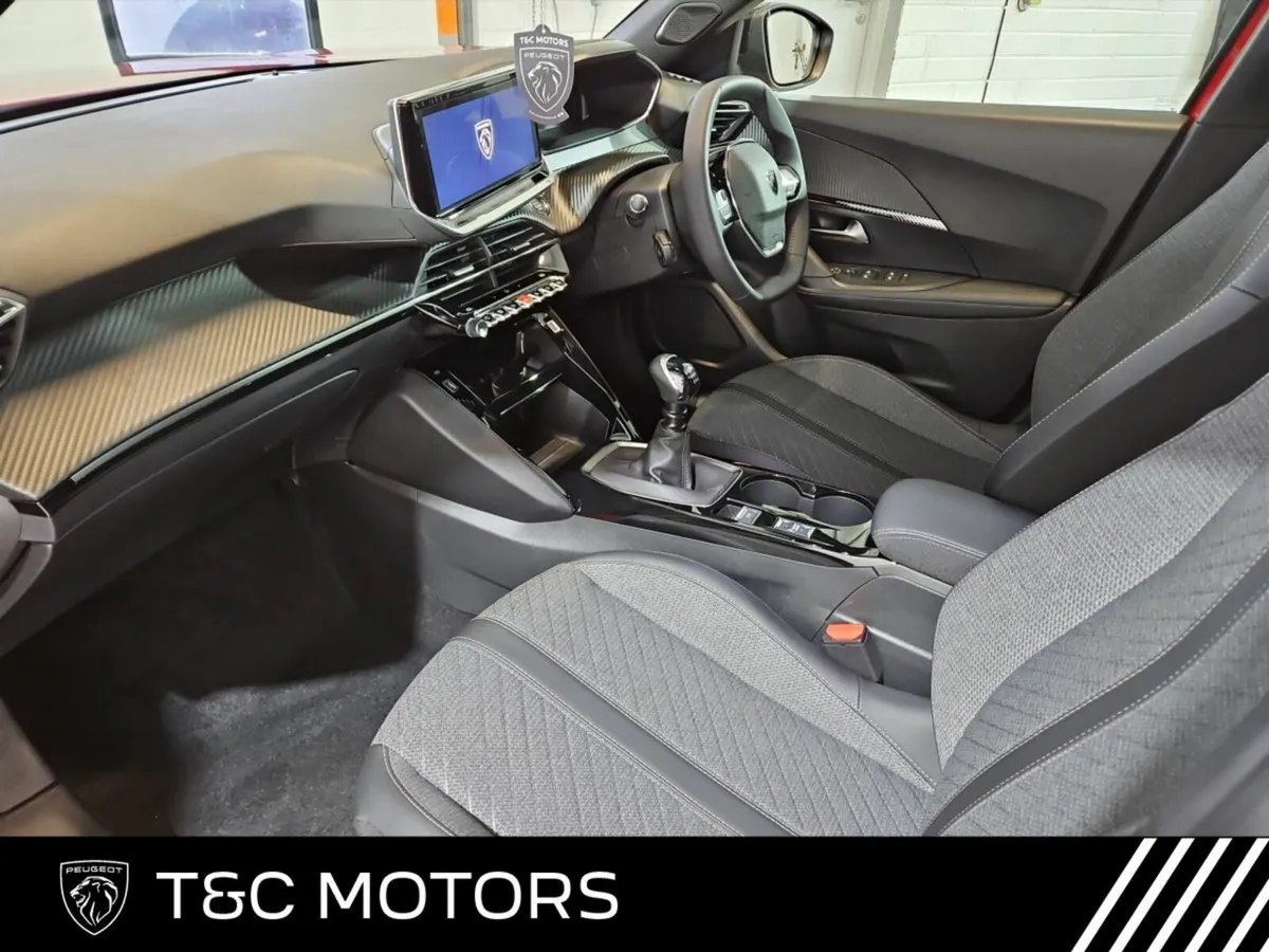 Peugeot 2008 Allure Model  Front + Rear Parking Se - Image 4