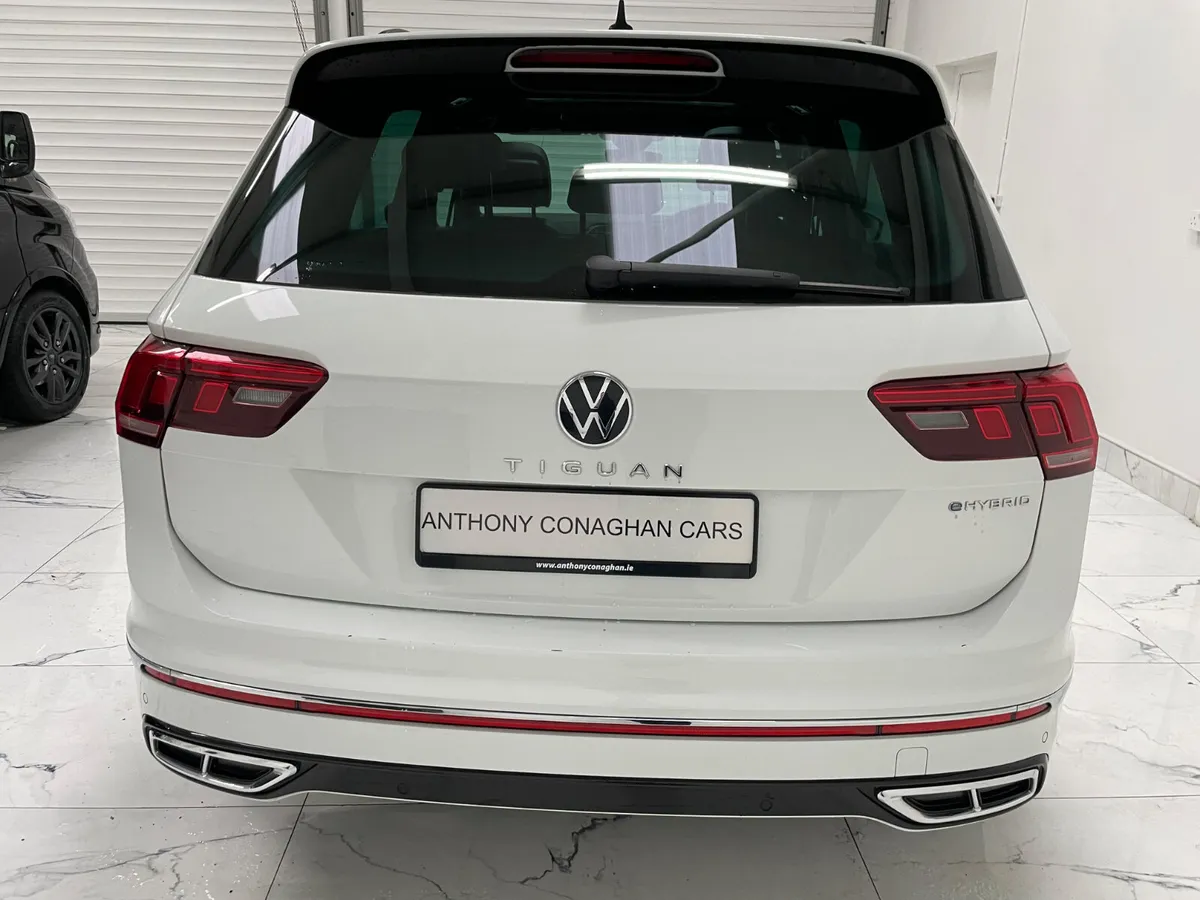 Volkswagen Tiguan 2023 Rline  Automatic - Image 4