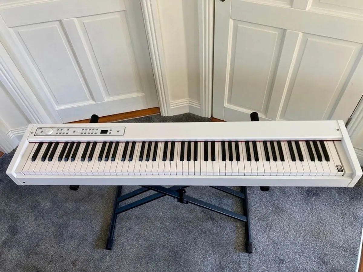 Korg D1 Digital Stage Piano - Image 1