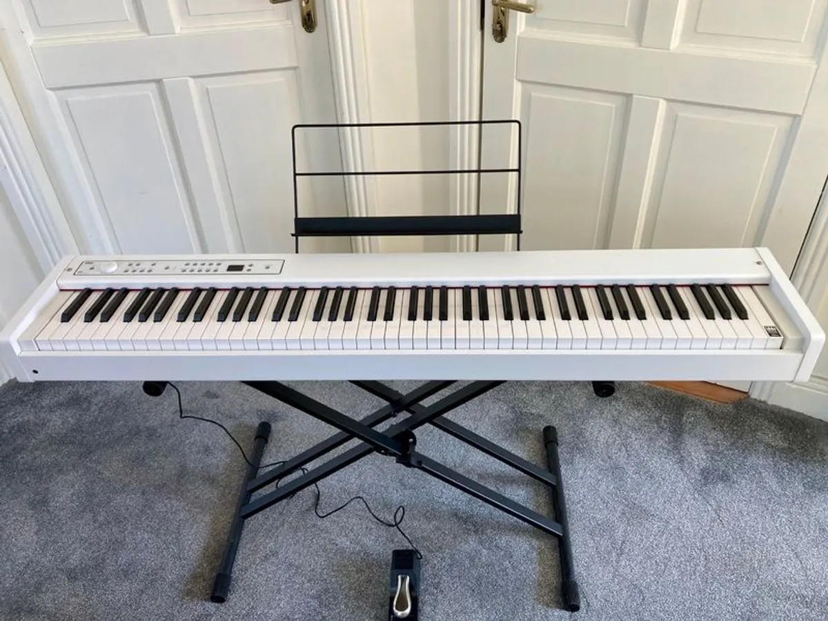 Korg D1 Digital Stage Piano - Image 3