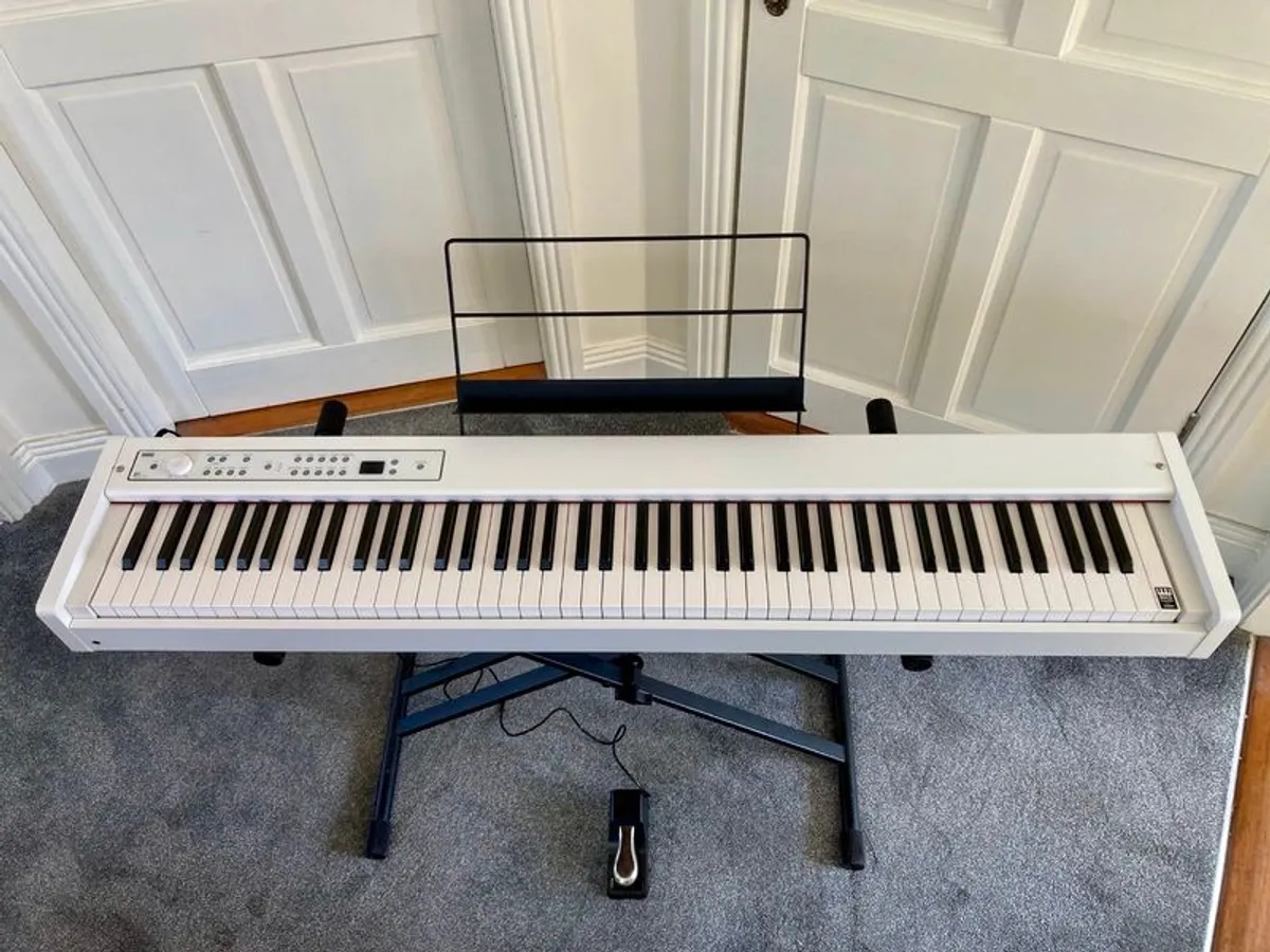 Korg D1 Digital Stage Piano - Image 4