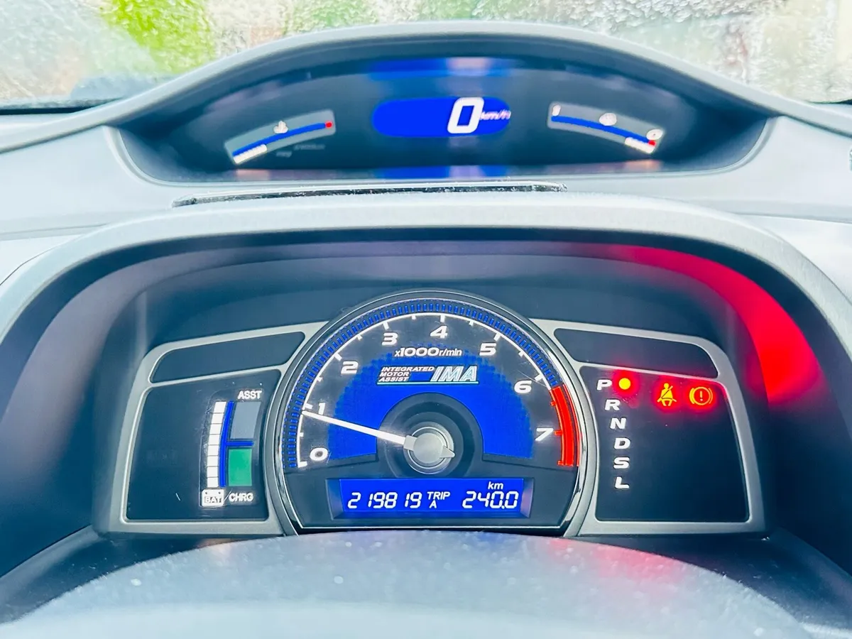 Honda civic - Image 2