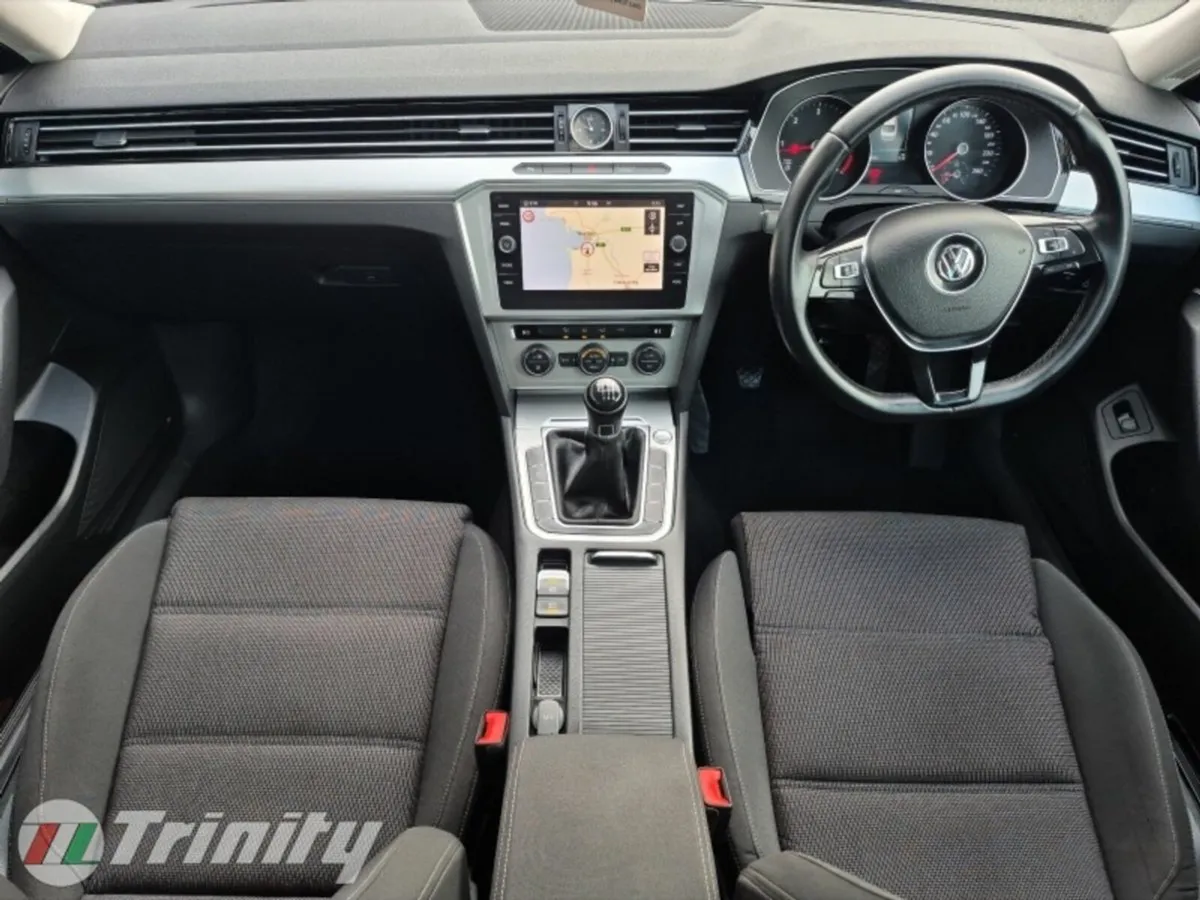 Volkswagen Passat ** LOW MILEAGE ** GREAT VALUE ** - Image 2