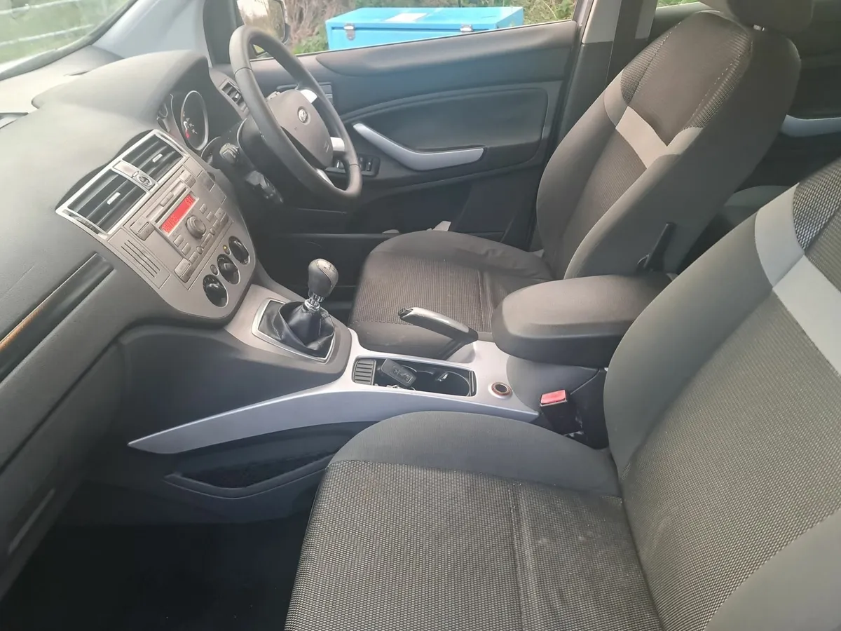 4wd Ford Kuga 2011 nct 10/06/2026 160 miles - Image 3