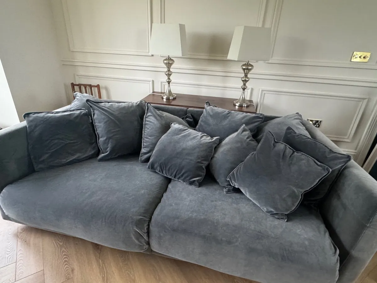 4 Seater Couch - Image 1