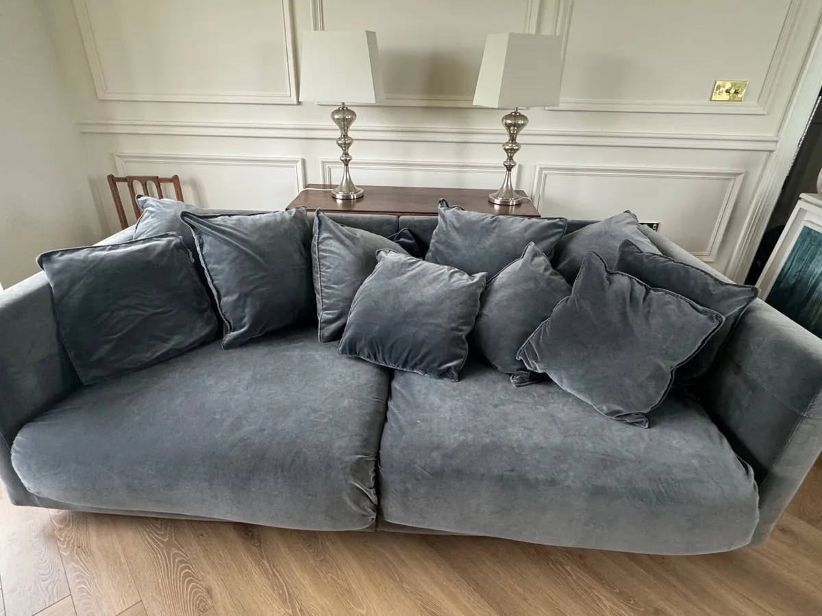 4 Seater Couch - Image 2