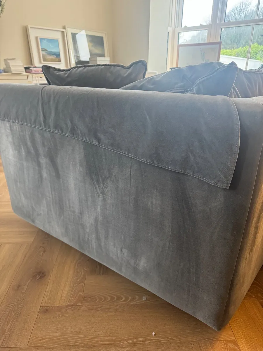 4 Seater Couch - Image 4