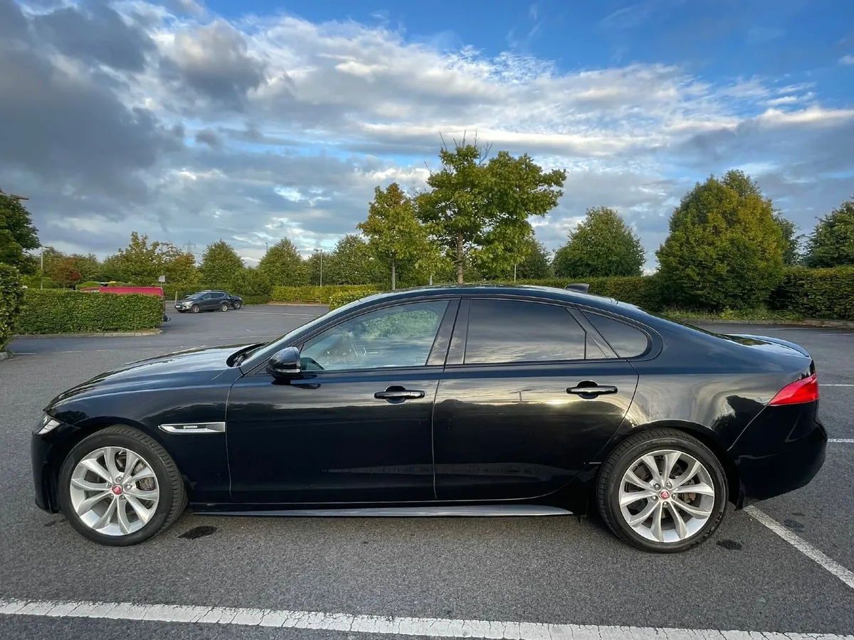 Jaguar XF 2016 - Image 4
